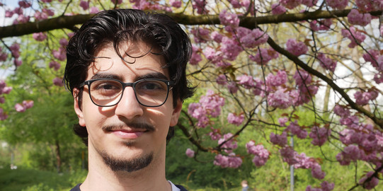 Portrait Hezan Ates