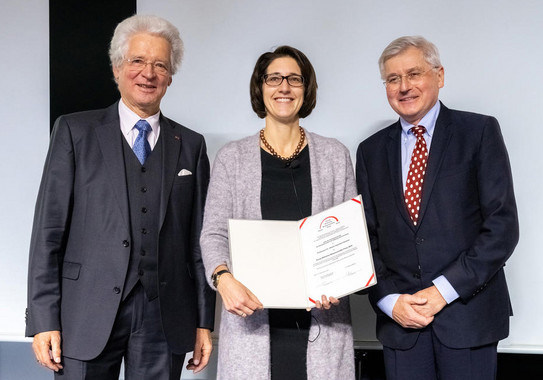 Award ceremony for Prof. Viktoria Däschlein-Gessner