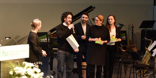 Prize-giving ceremony Prize-giving ceremony