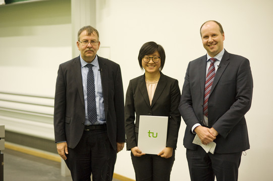 Dr. Mimi Gao bei der Preisverleihung